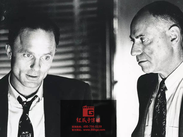 做好導(dǎo)演功課!跟著大衛(wèi)·馬梅學(xué)宣傳片制作 做好導(dǎo)演功課!跟著大衛(wèi)·馬梅學(xué)宣傳片制作